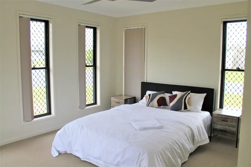 AWARD WINNER House in Gladstone for up to 8 People - Image 1