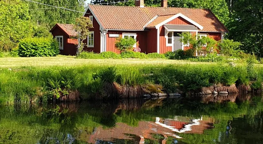 WESTERQVARN slussvaktarstuga - Image 1