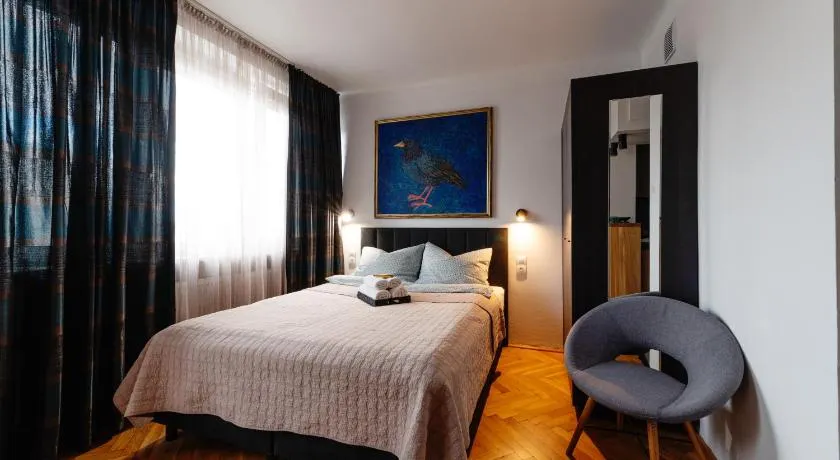 Kwiatowa Warsaw Apartment - Image 1