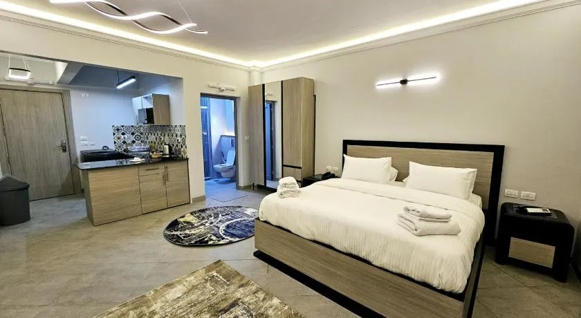 The Stay - Image 1