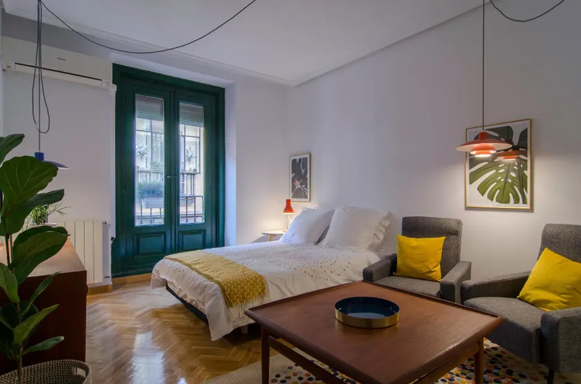 Charming Vintage Studio in trendy Chueca - Image 1