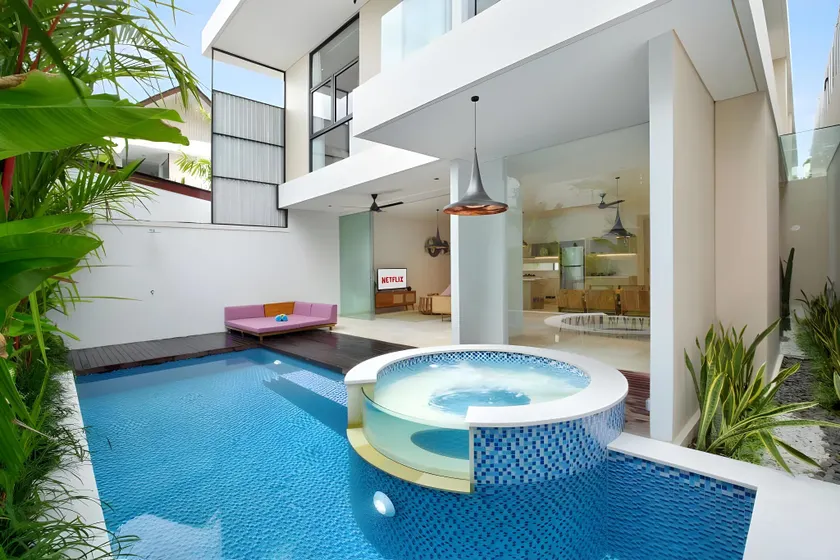 Royal 3BR Private Pool & Jacuzzi Villa in Legian - Image 1