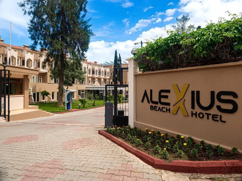 Alexius Beach Hotel - Image 1