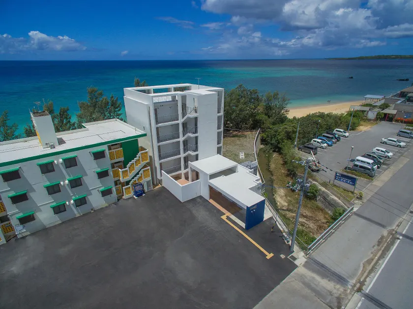 Hotel & Restaurant On the Beach Lue - Image 1