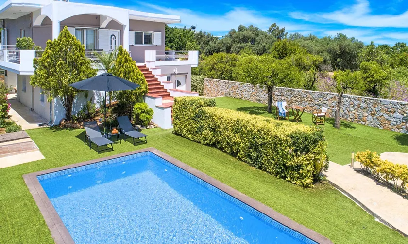 Chania City Villa Heated Pool - Image 1