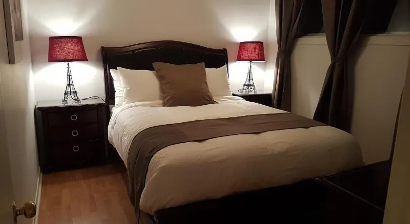 Three-Bedroom Apartment Sweet #6 by Amazing Property Rentals - Image 1