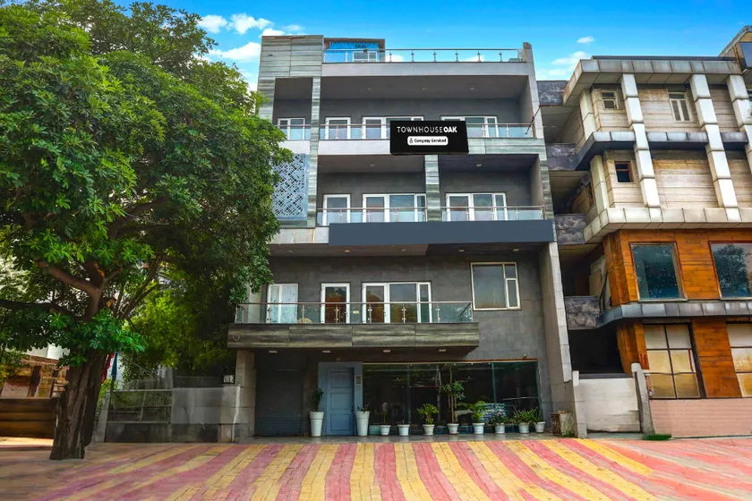Townhouse Oak Iskcon Temple Rohini - Image 1