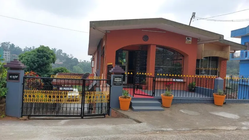 Honey Palace Homestay - Image 1