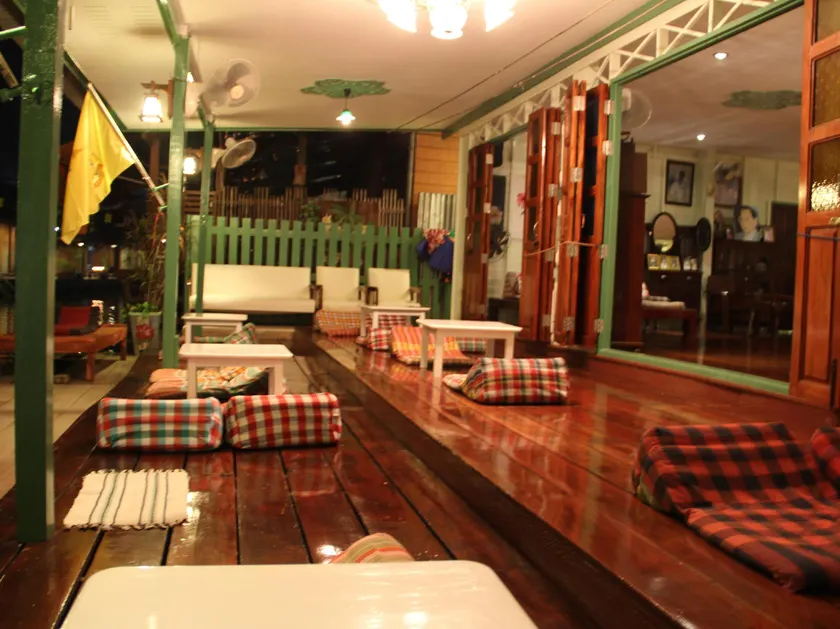 Baanrak amphawa homestay - Image 1