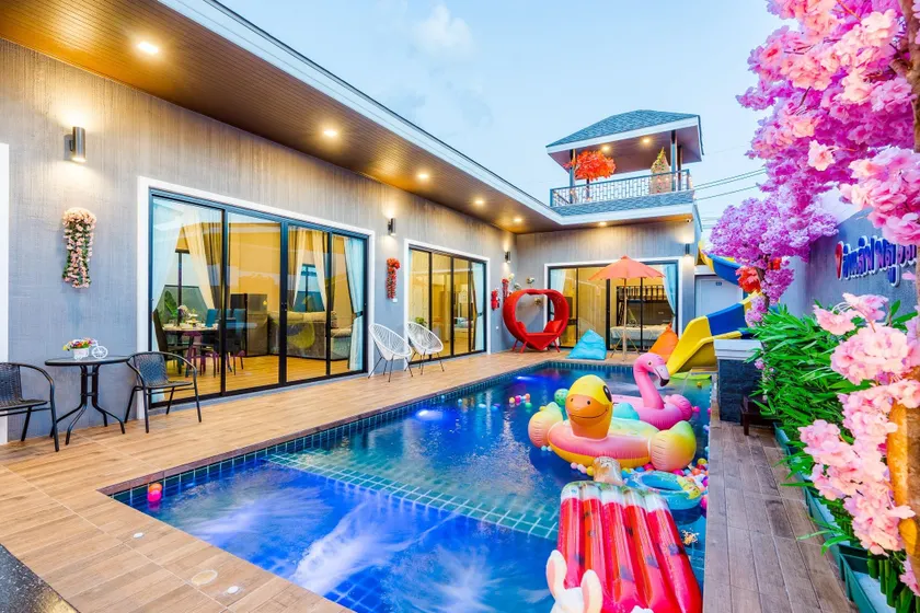 Baninlove Beautiful Pool Villa for family - Image 1