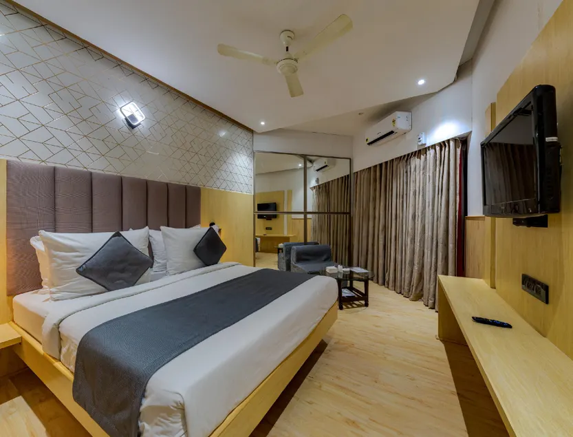 Hotel Surya Executive - Image 1