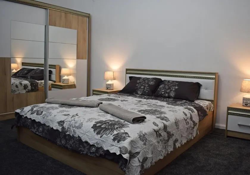 Apartment West Star in City Center Area Varna - Image 1