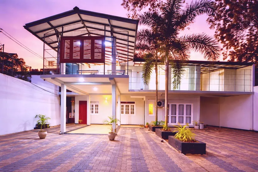 Kohomba Gaha Residencies Colombo 07 - Image 1