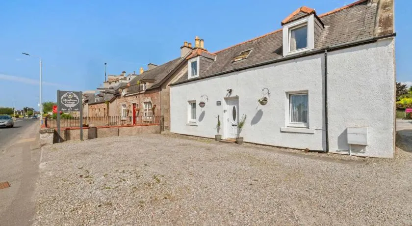 Cloudhowe Cottage Ensuite Rooms & Studio Inverness - Image 1