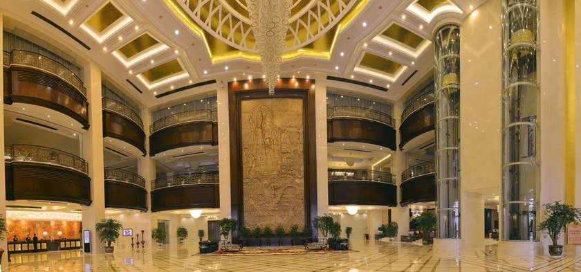 Zhongle Baihua Hotel - Image 1