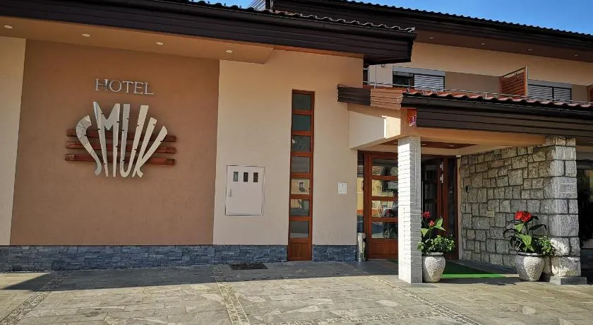 HOTEL SMUK - Image 1