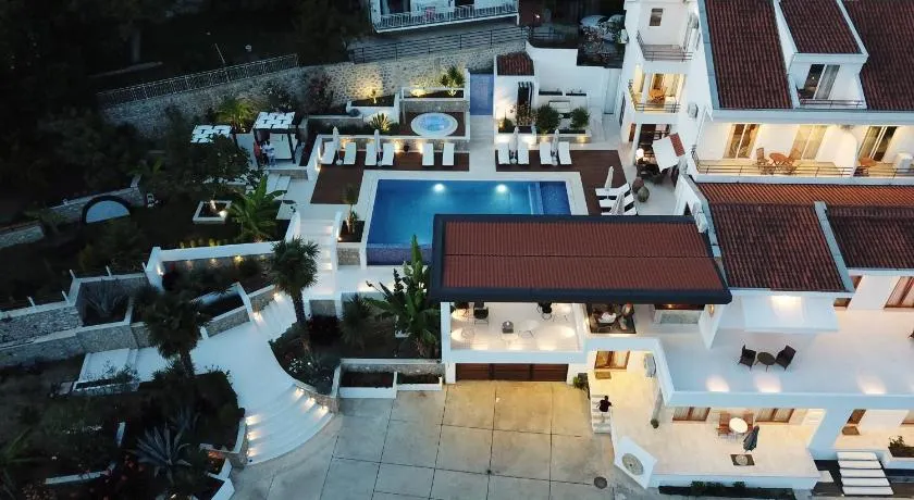 Apartments Secret Garden - Image 1