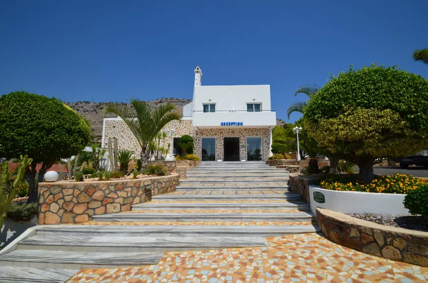 Pefkos Beach Studios & Apartments - Image 1
