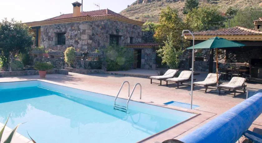 Vivelorural casa en Valle de Chira con piscina - Image 1