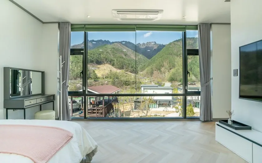 Yeongwol Golden Pine Pension - Image 1