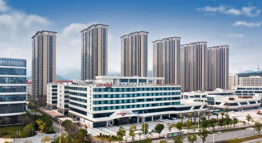宁德锂电小镇希尔顿欢朋酒店 - Image 1