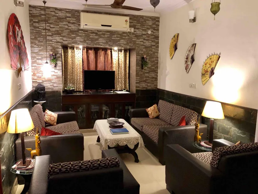 Cozy Home away from Home with Terrace Garden - Image 1