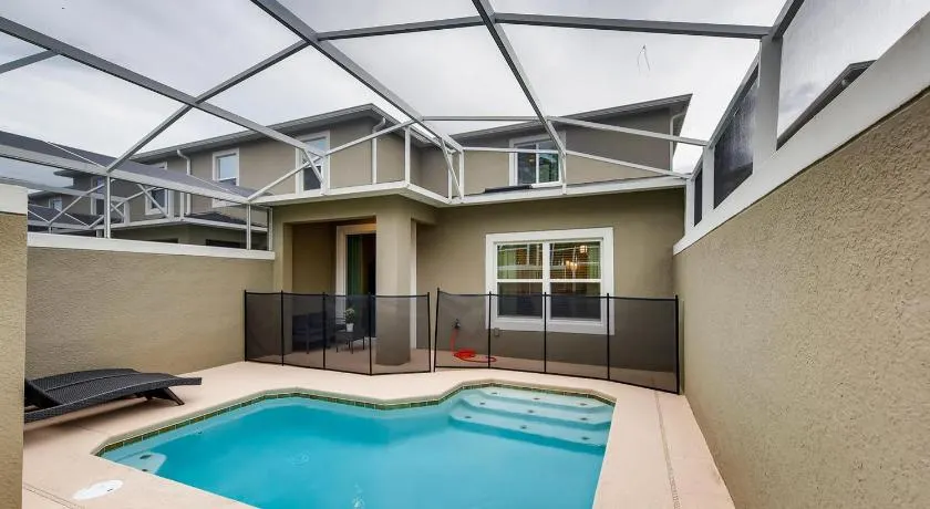 Kinderfreundliche tolle Villa mit Garten und privatem Pool - Image 1