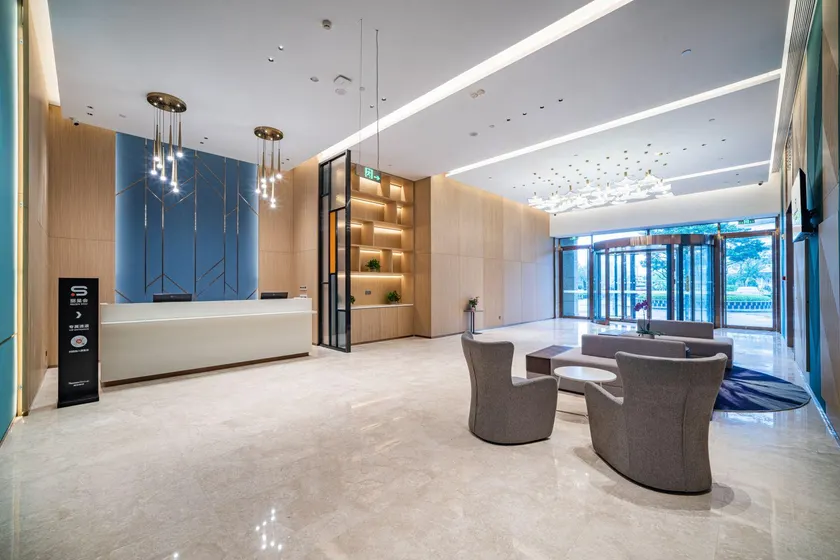 Rezen Hotel Beihai Silver Beach - Image 1