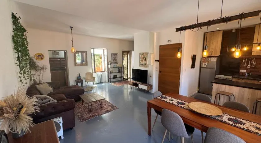 Appartement chaleureux avec jardin - Image 1