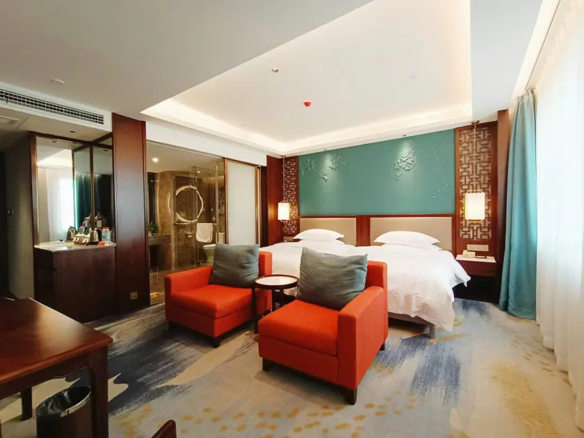 Taihe Longxin Hotel - Image 1