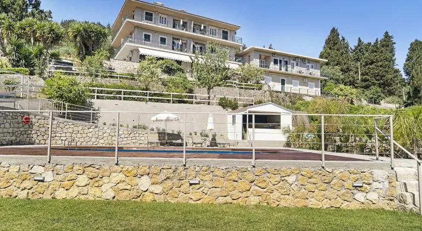 Monte Verde apartments - Image 1
