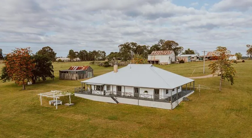 Corunna Station Country House - Image 1