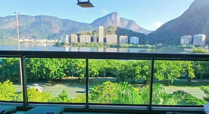 Apart-Hotel Vista Frontal em Ipanema - Image 1