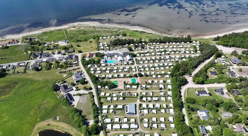 Hvalpsund Familie Camping - Image 1