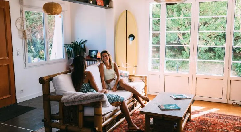 JOYU SURF SHACK - Image 1