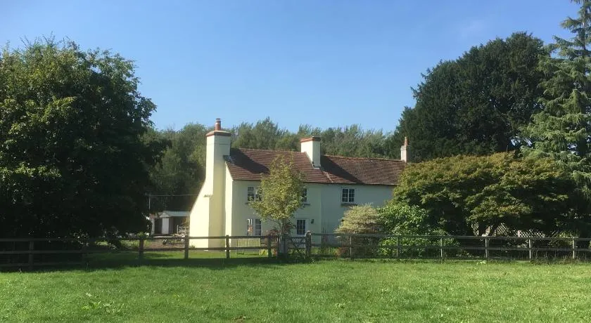 Woodlands Cottage Farm - Image 1