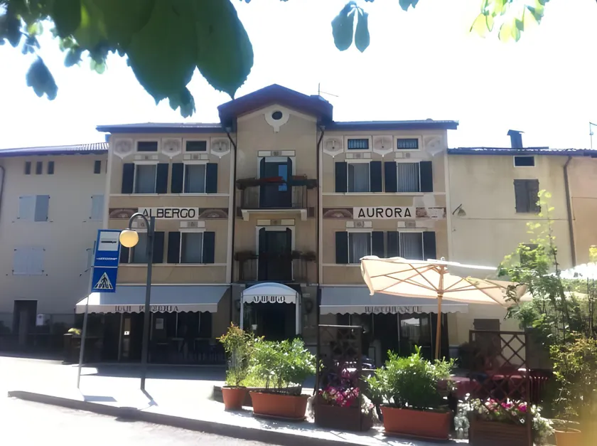 Hotel Aurora - Image 1