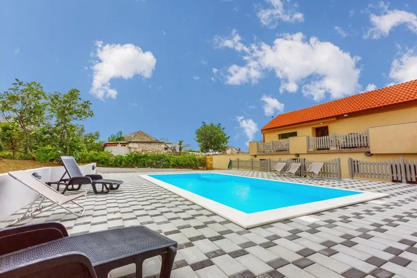 CASA VISTA - Image 1