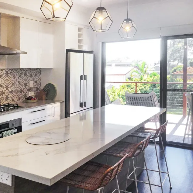 Urangan Family Friendly home with views & wifi by Custom Bnb Hosting - Image 1