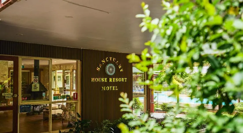 Sanctuary House Resort Motel - Image 1