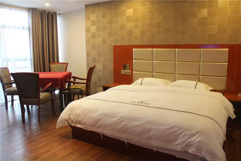 Xiyue Business Hotel - Image 1