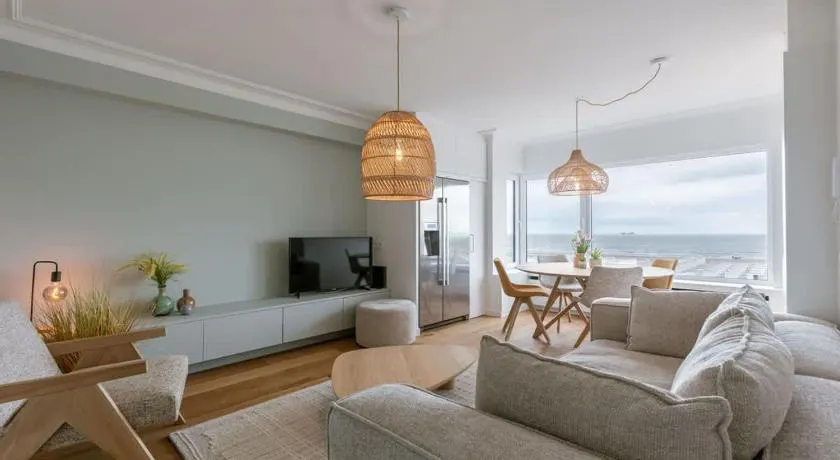 Casiola - Bright & Stylish Apartment Near Beach with Sea view - Image 1