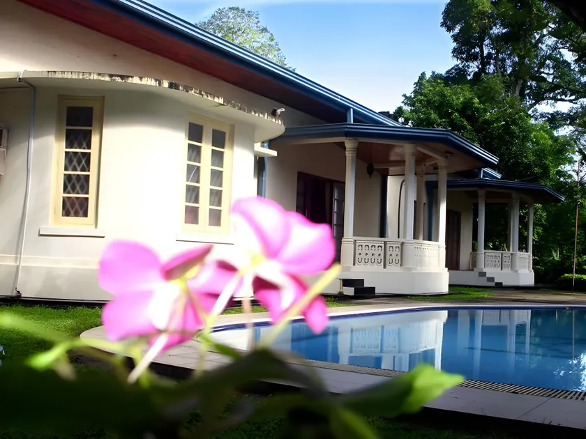 Sama Uyana Holiday Bungalow - Image 1