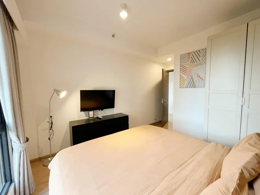Three Bedroom @ Sky House BSD Apartment by OkeStay - Image 1