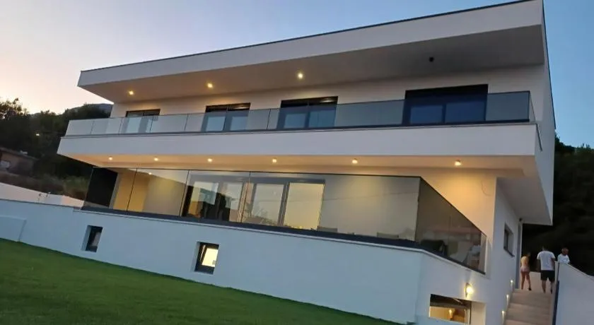 Villa La Mar - Image 1