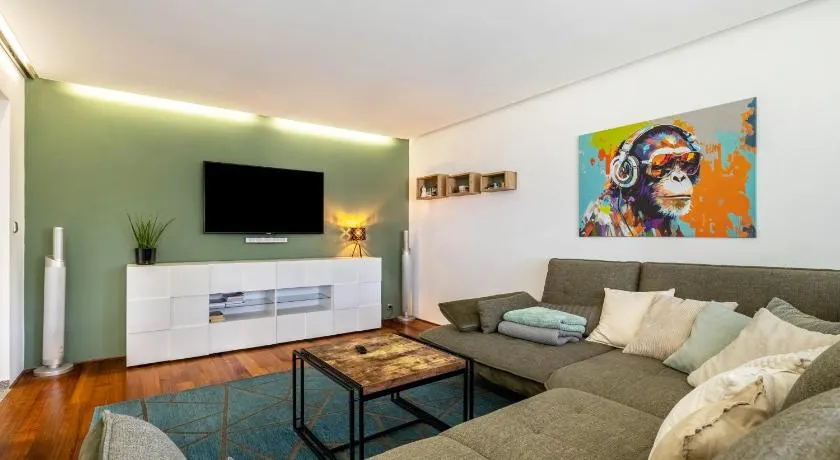 Cozy Apartment - Image 1