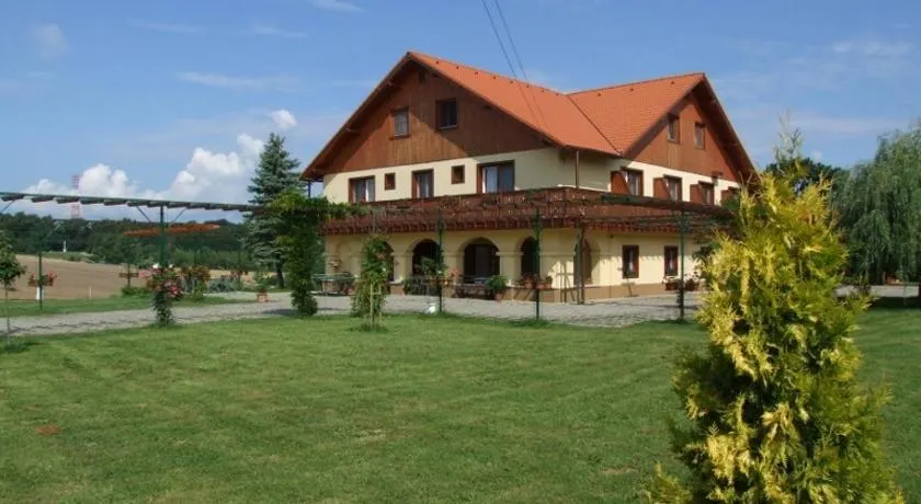 Dedesi Vendégház Zalalövő - Image 1