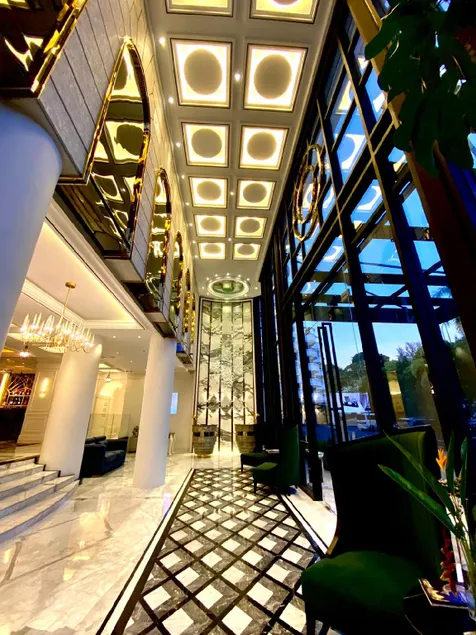 Grand Eska Hotel & Suites Batam - Image 1