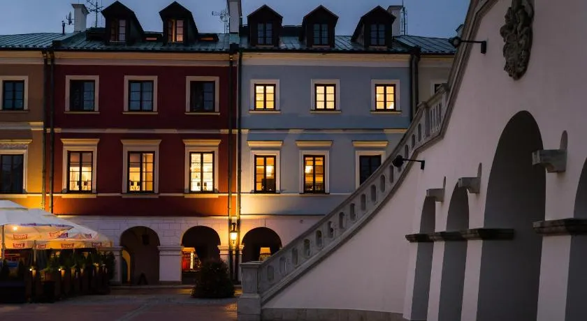 Hotel Arte - Image 1