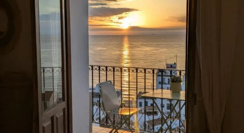 Casa con vistas al mar en el Casco Antiguo de Altea - Image 1
